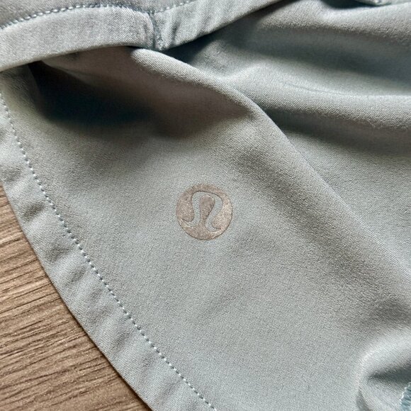 Lululemon Women's Speed Up Short Long *4" Updated Fit - Light Blue - Picture 6 of 11